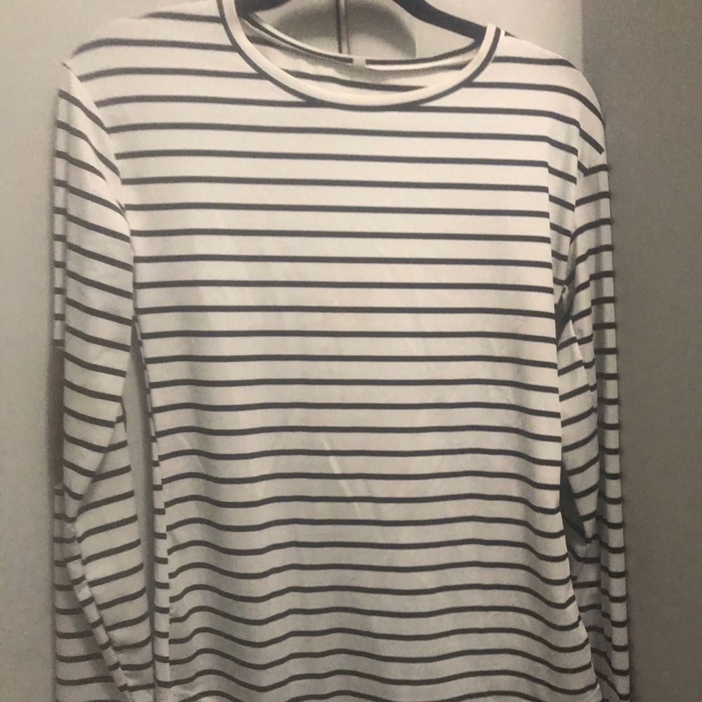 NWOT stripped elbow pad shirt super soft & comfy